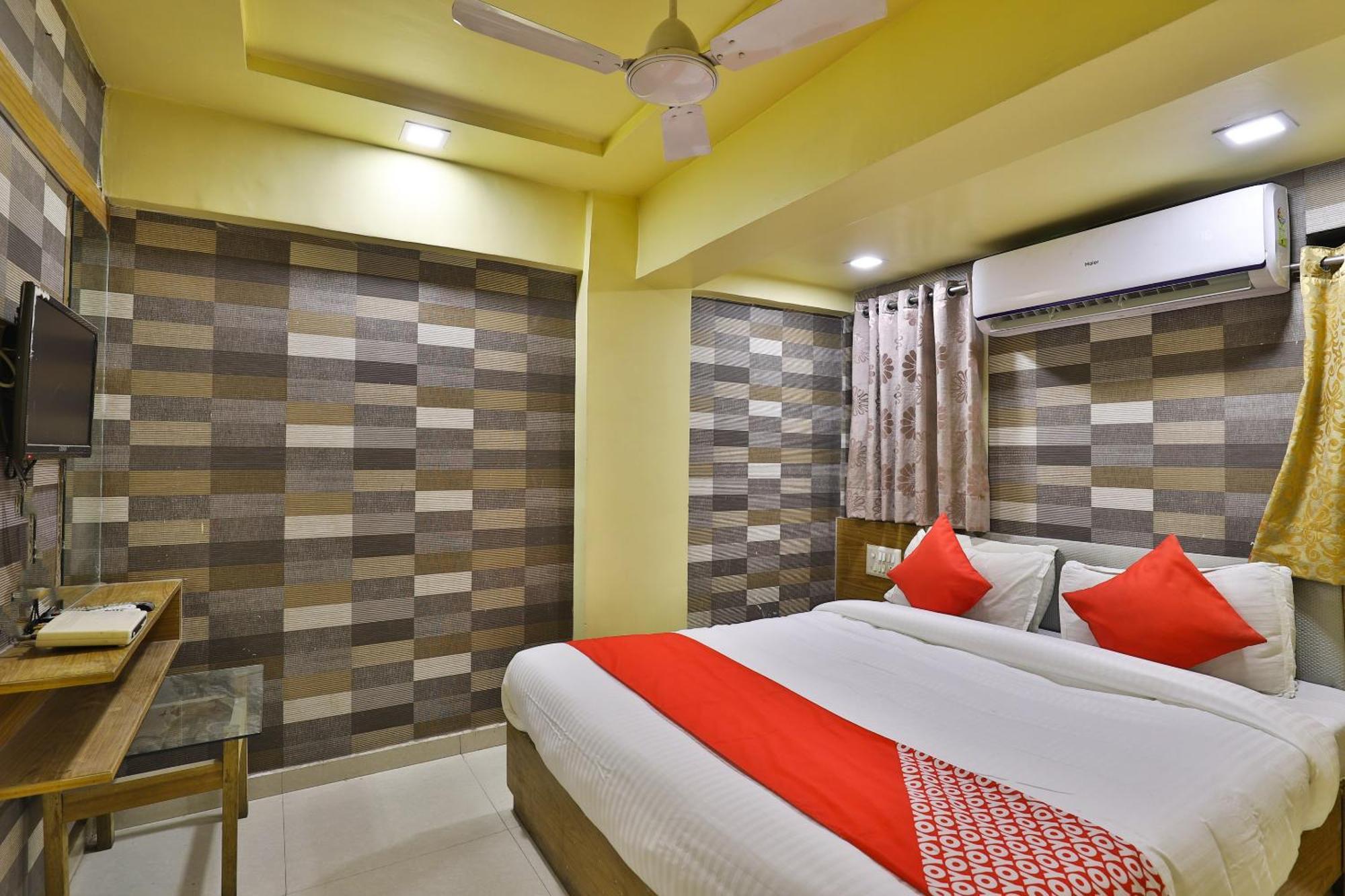 Spot On Hotel Shreeji Palace Ahmedabad Exteriör bild