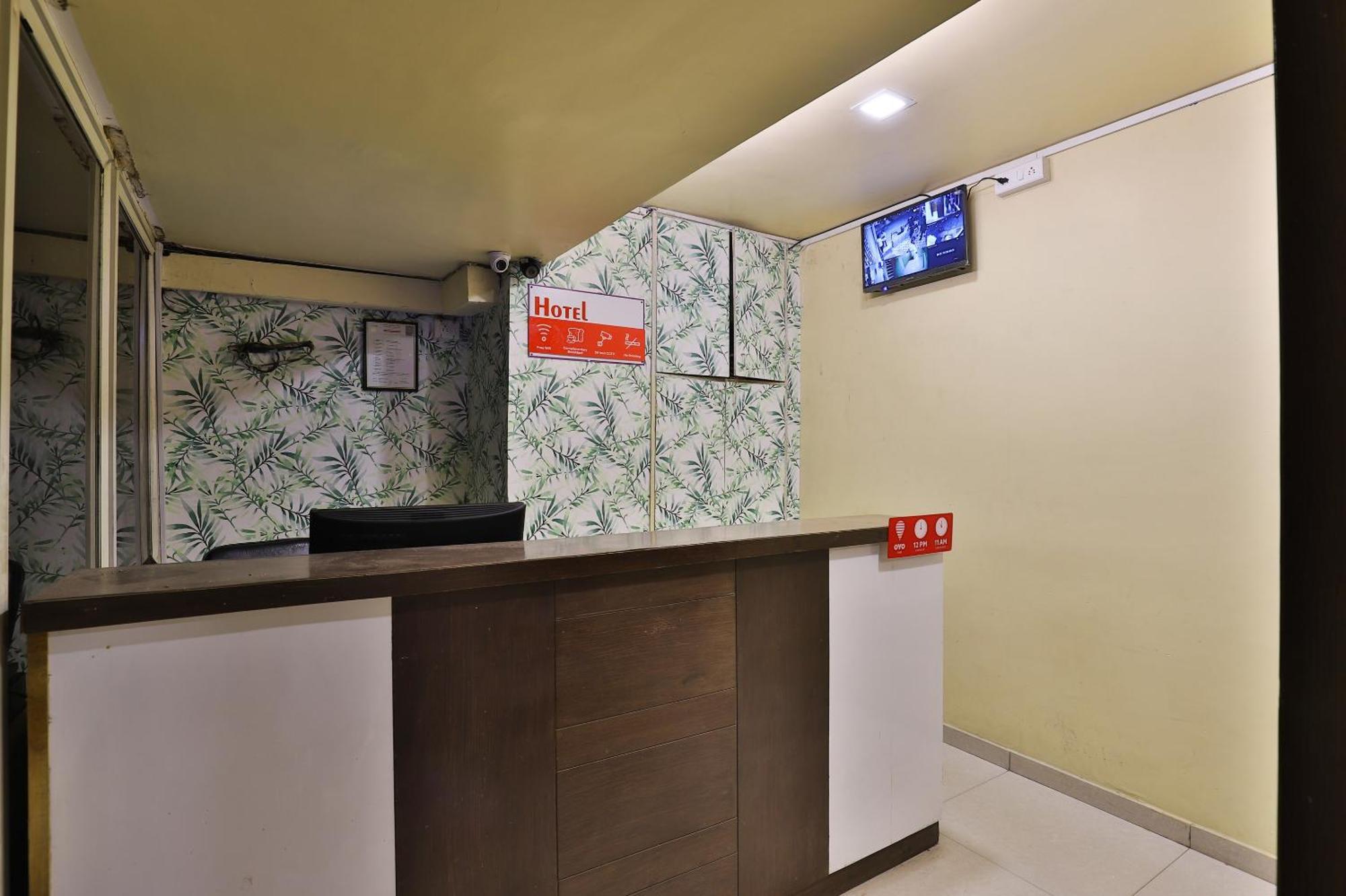 Spot On Hotel Shreeji Palace Ahmedabad Exteriör bild